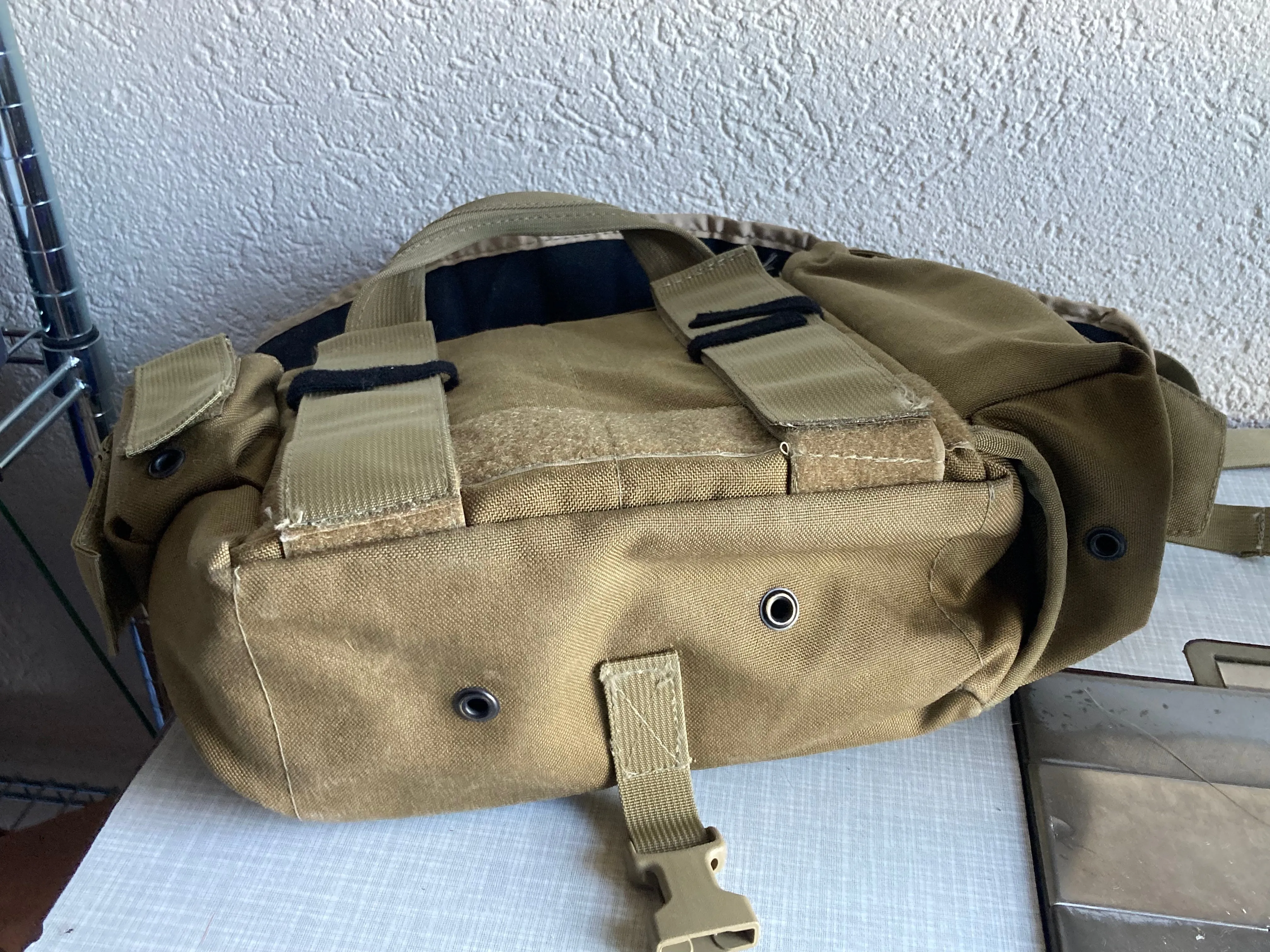 Bag, Range Bag /Run Bag Multi-Pouch bag Tan