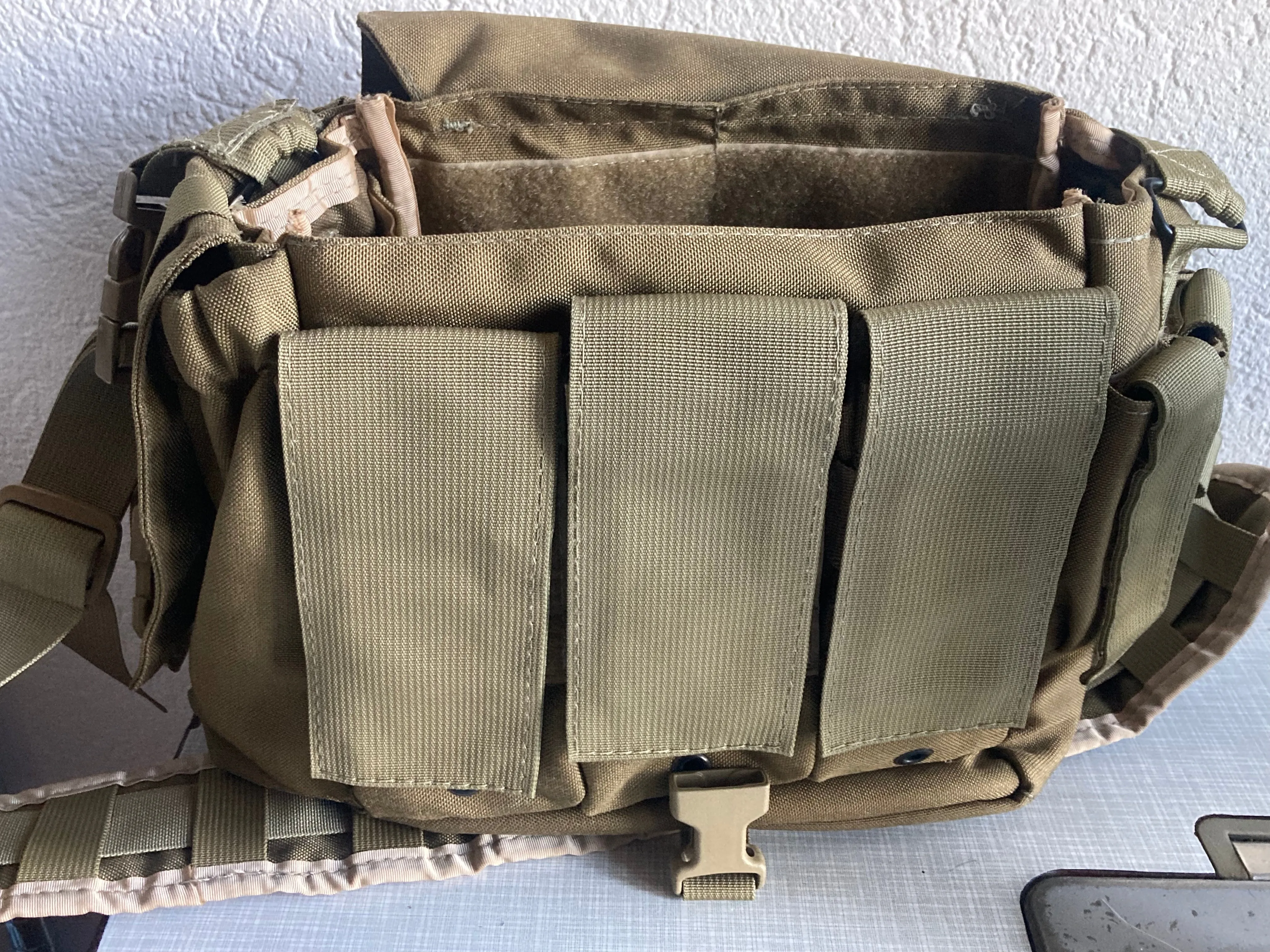 Bag, Range Bag /Run Bag Multi-Pouch bag Tan