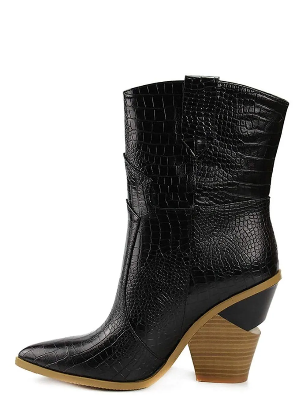 Cutwalk Mid Boot in Black