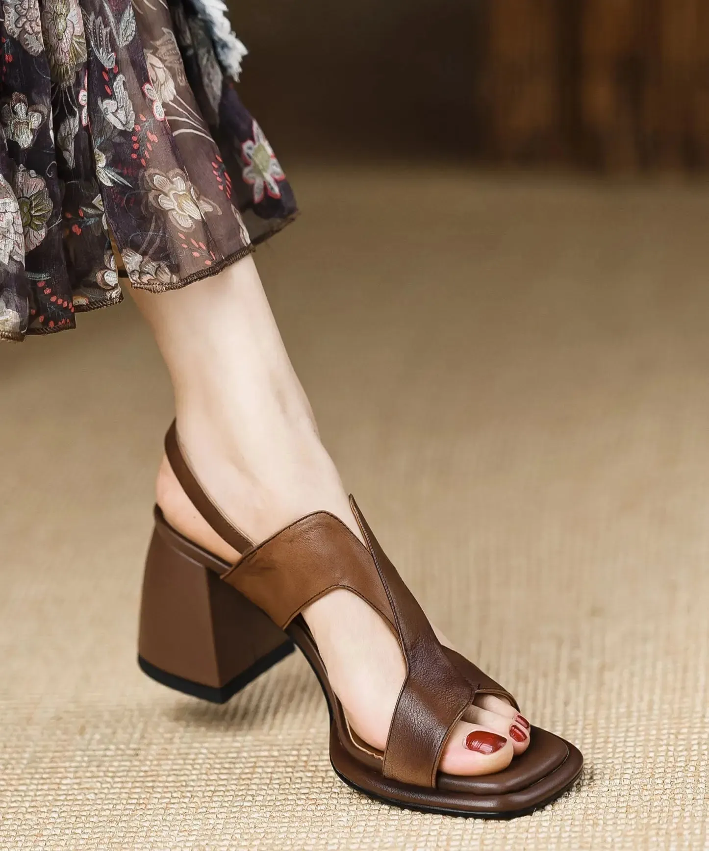 Handmade Splicing Buckle Strap Chunky Sandals Black Faux Leather LY8266