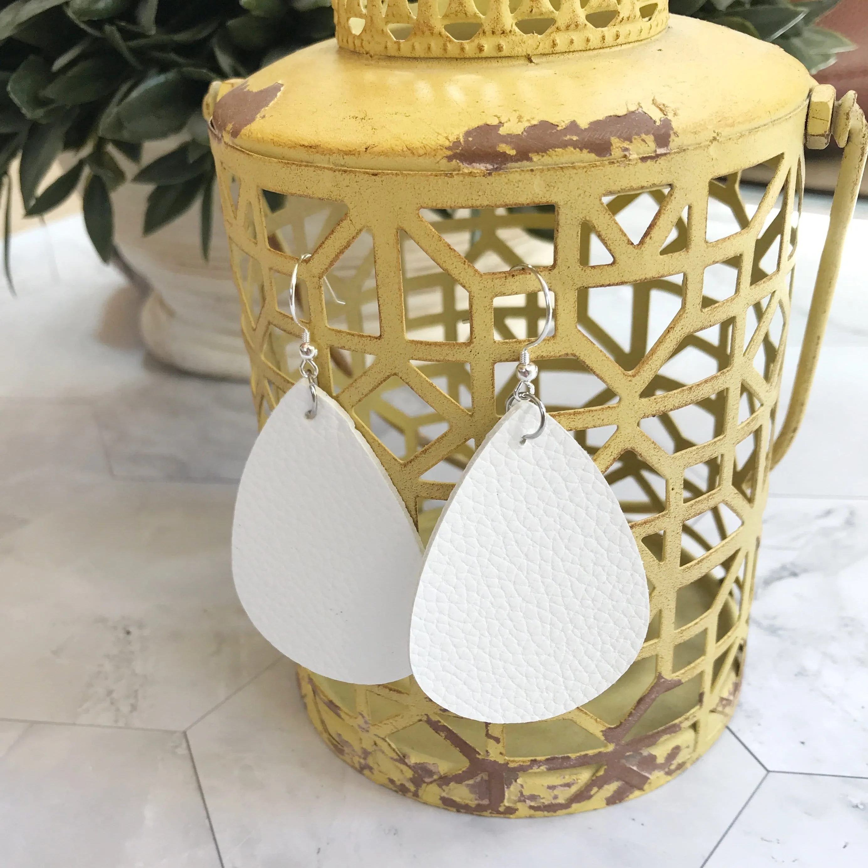 Maisy - White Drop Earrings