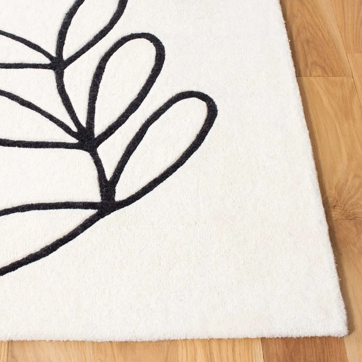 Safavieh Fifth Avenue 111 Rug, FTV111