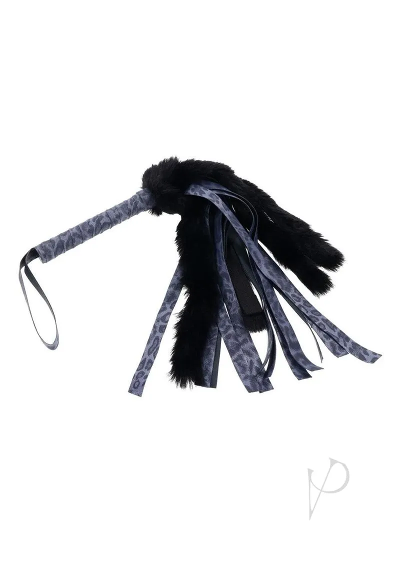 Sandm Cougar Faux Fur Flogger Nvy/blk