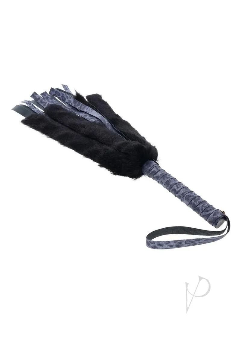 Sandm Cougar Faux Fur Flogger Nvy/blk