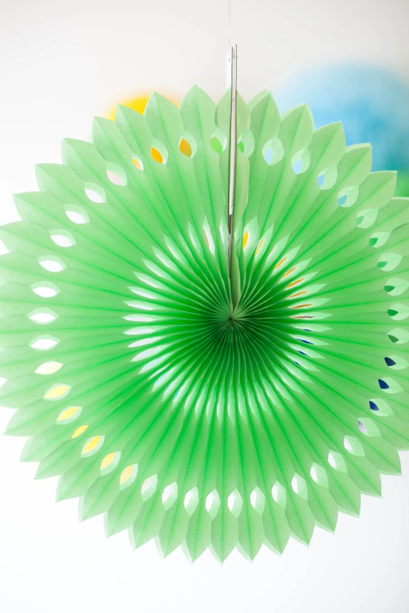 Snowflake Fan (30cm)