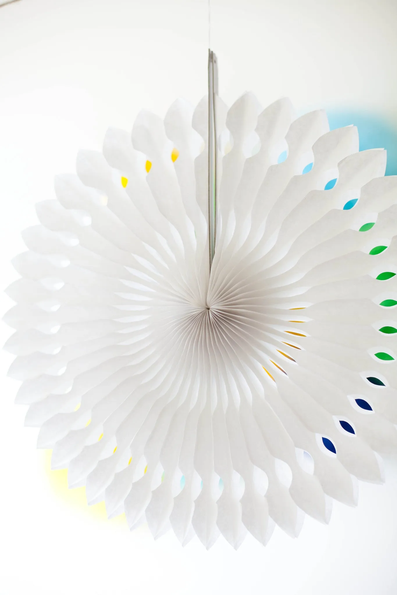 Snowflake Fan (30cm)