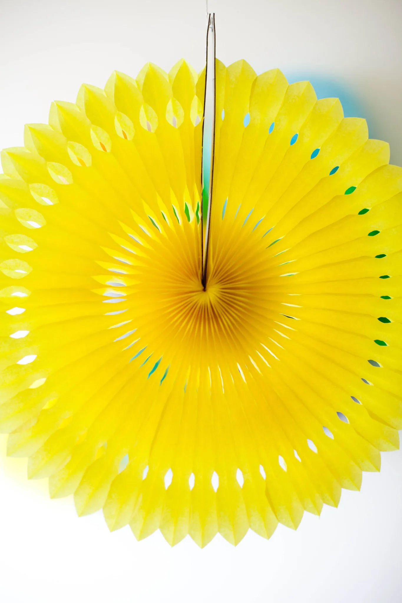 Snowflake Fan (30cm)