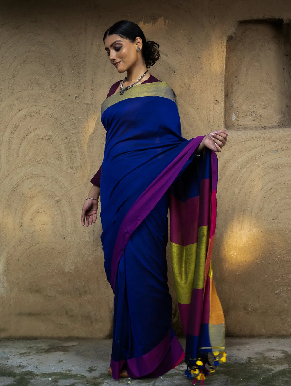 Soft & Striking. Pure Handwoven Linen Saree (With Blouse Piece) - Royal Blue Elegance