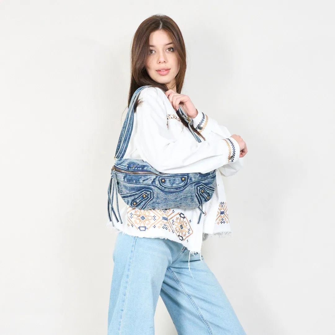 Vintage washed leather waist bag with zipper closure wholesale